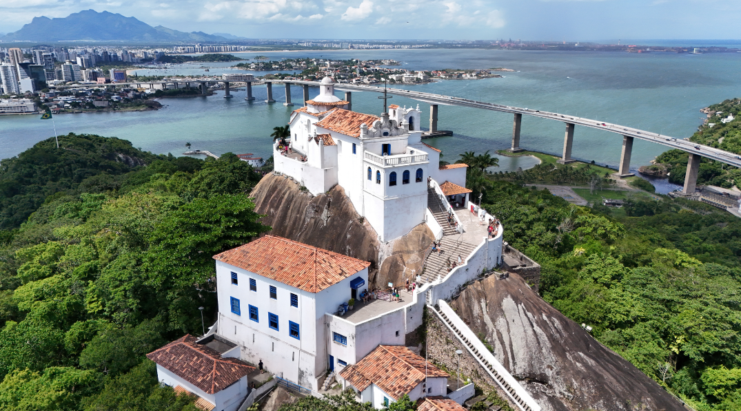 Vítoria: Entre o Mar e a História (De 04 a 09 de Outubro de 2026)